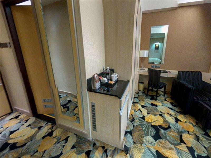 Imperial Hotel Kuching Kültér fotó