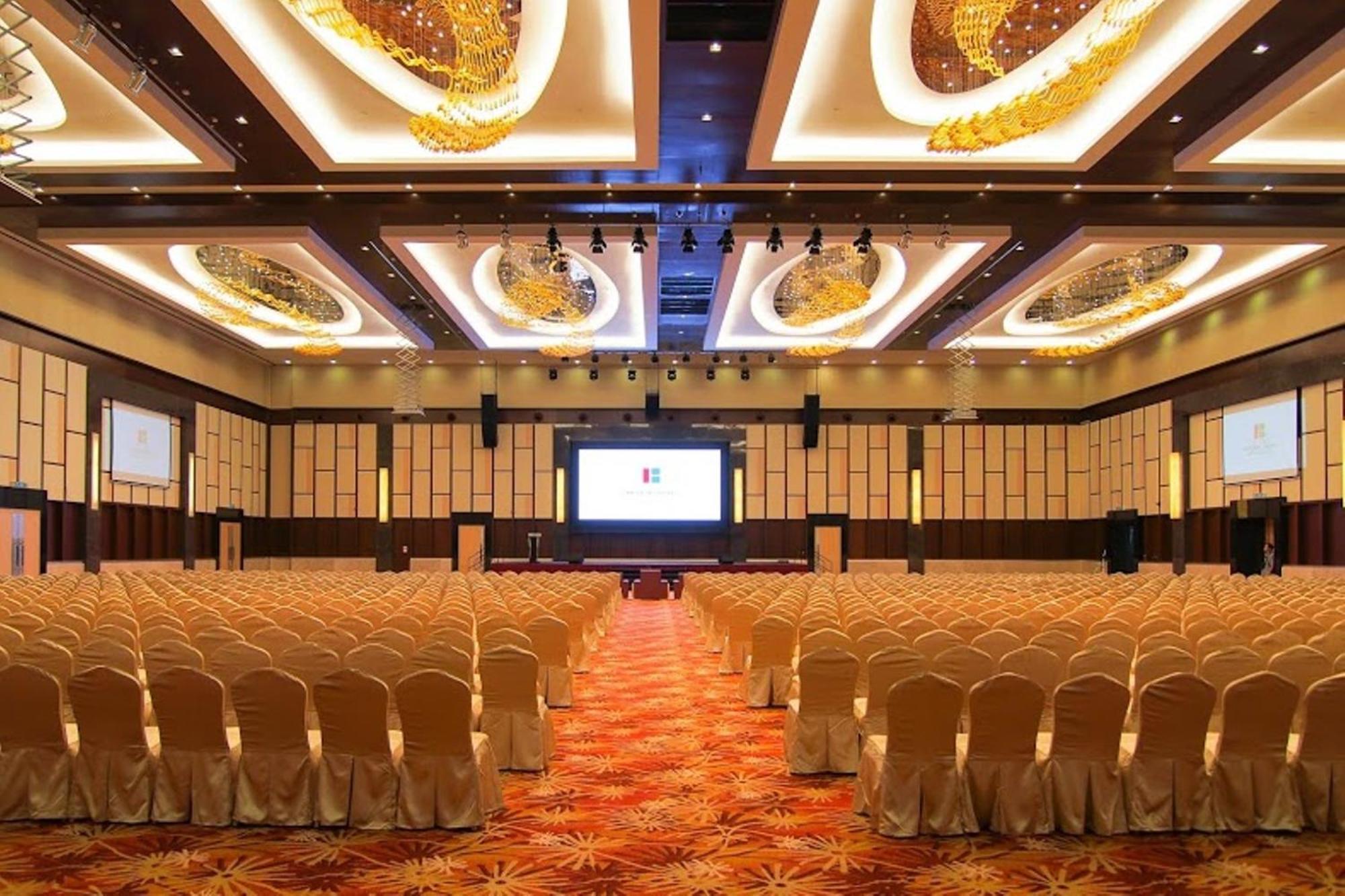 Imperial Hotel Kuching Kültér fotó