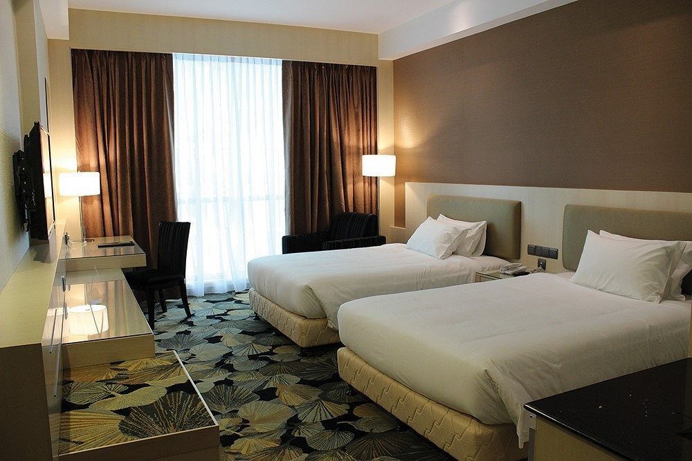 Imperial Hotel Kuching Kültér fotó