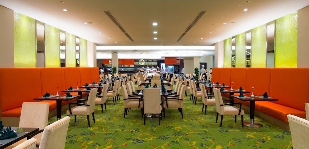 Imperial Hotel Kuching Kültér fotó